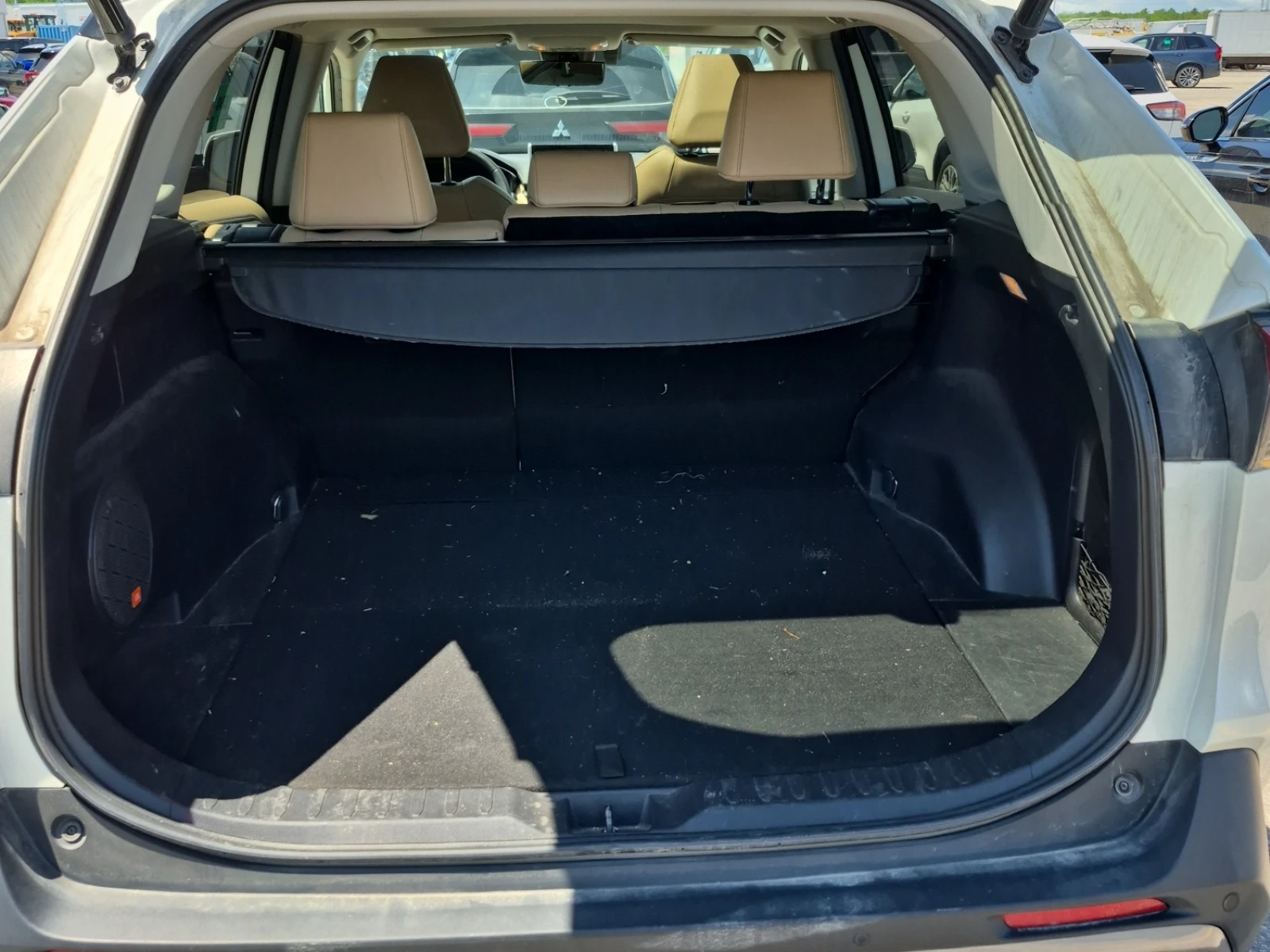 Toyota Rav4 HYBRID LIMITED AWD * * CARFAX * * АВТО КРЕДИТ * * , снимка 10 - Автомобили и джипове - 54807772