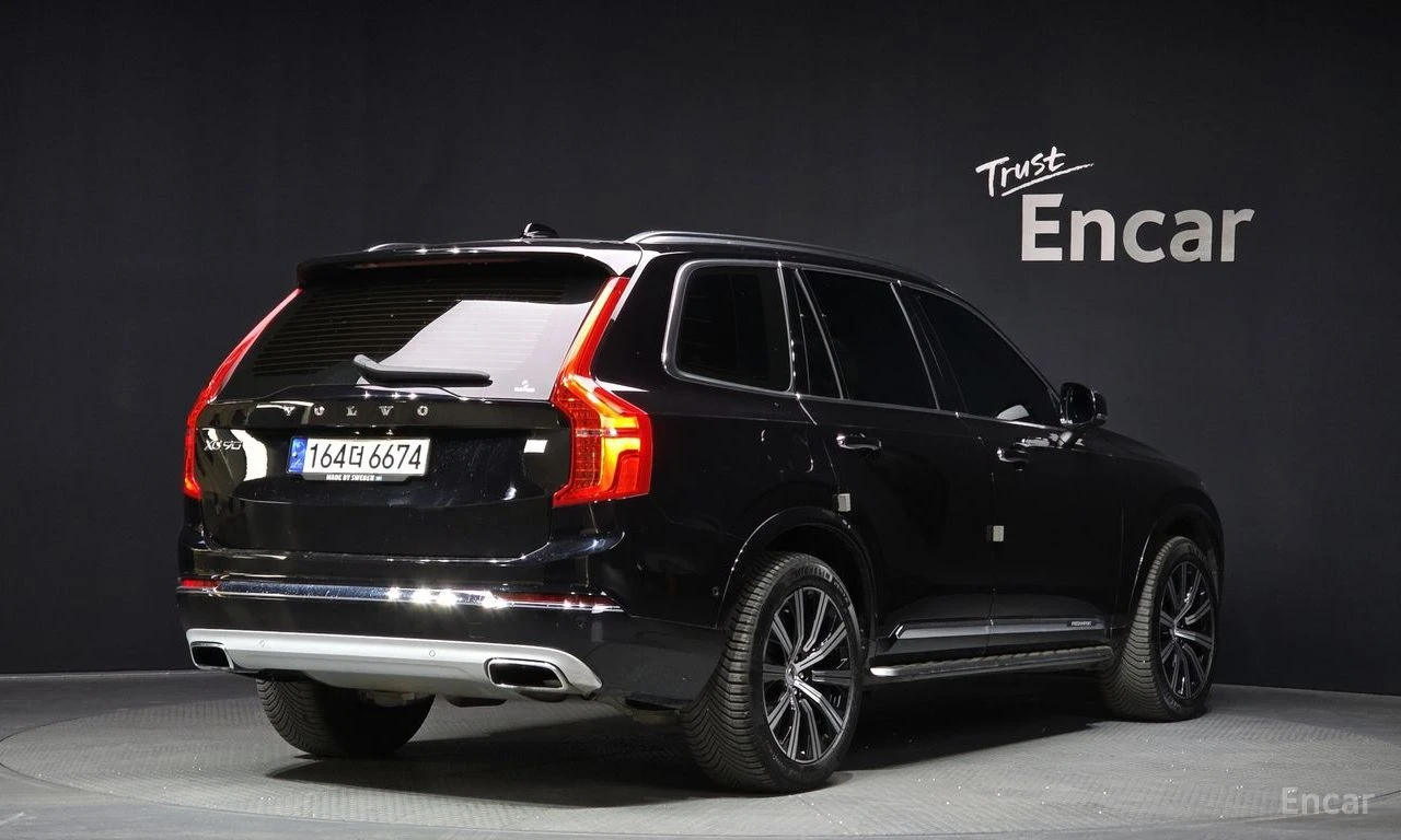 Volvo Xc90 T8* INSCRIPTION* HYBRID* BANG* OLUFSEN* ДИСТРОНИК*, снимка 2 - Автомобили и джипове - 54884769