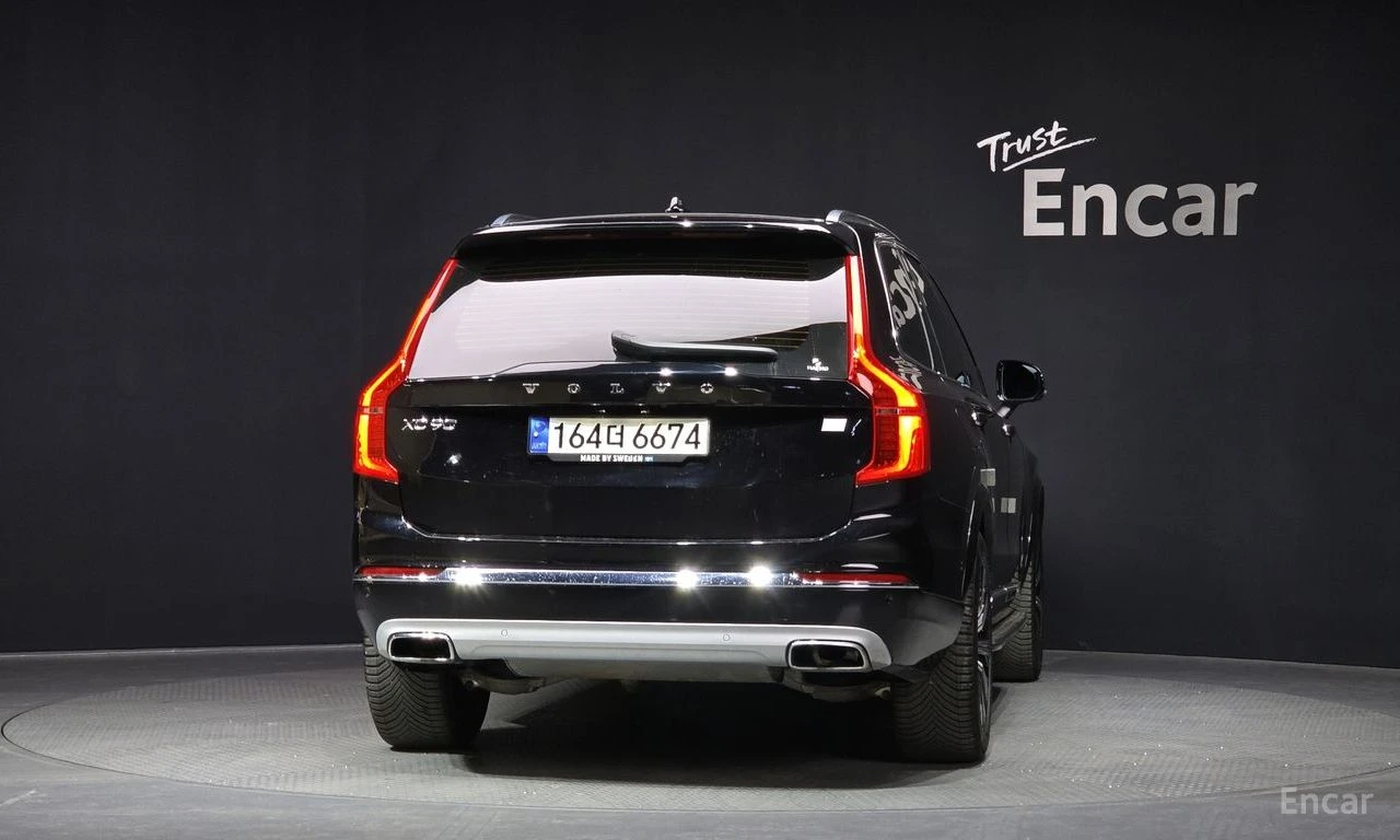 Volvo Xc90 T8* INSCRIPTION* HYBRID* BANG* OLUFSEN* ДИСТРОНИК*, снимка 4 - Автомобили и джипове - 54884769