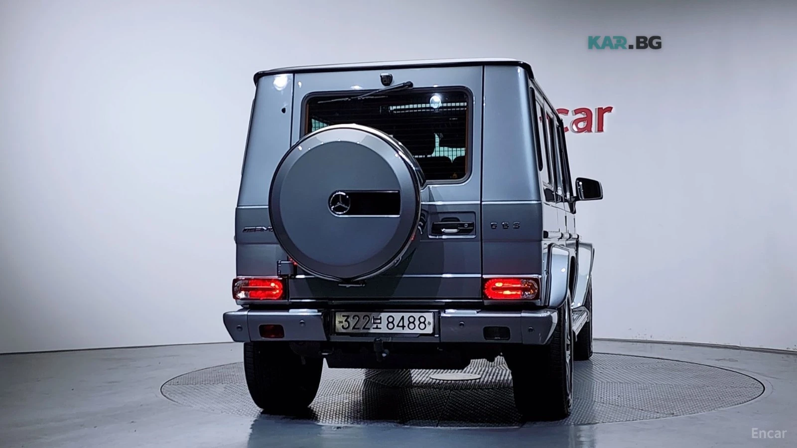 Mercedes-Benz G 63 AMG* МОНИТОРИ* КОЖА* ПАНО* НАВИ* ОБДУХВ, снимка 4 - Автомобили и джипове - 55208377