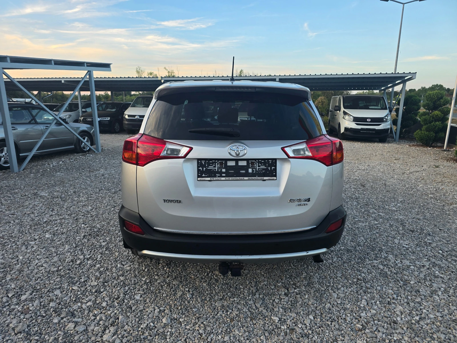 Toyota Rav4 2.2D-4D AWD 150кс! ! НАВИГАЦИЯ ! ! КЛИМАТРОНИК, снимка 4 - Автомобили и джипове - 56117835