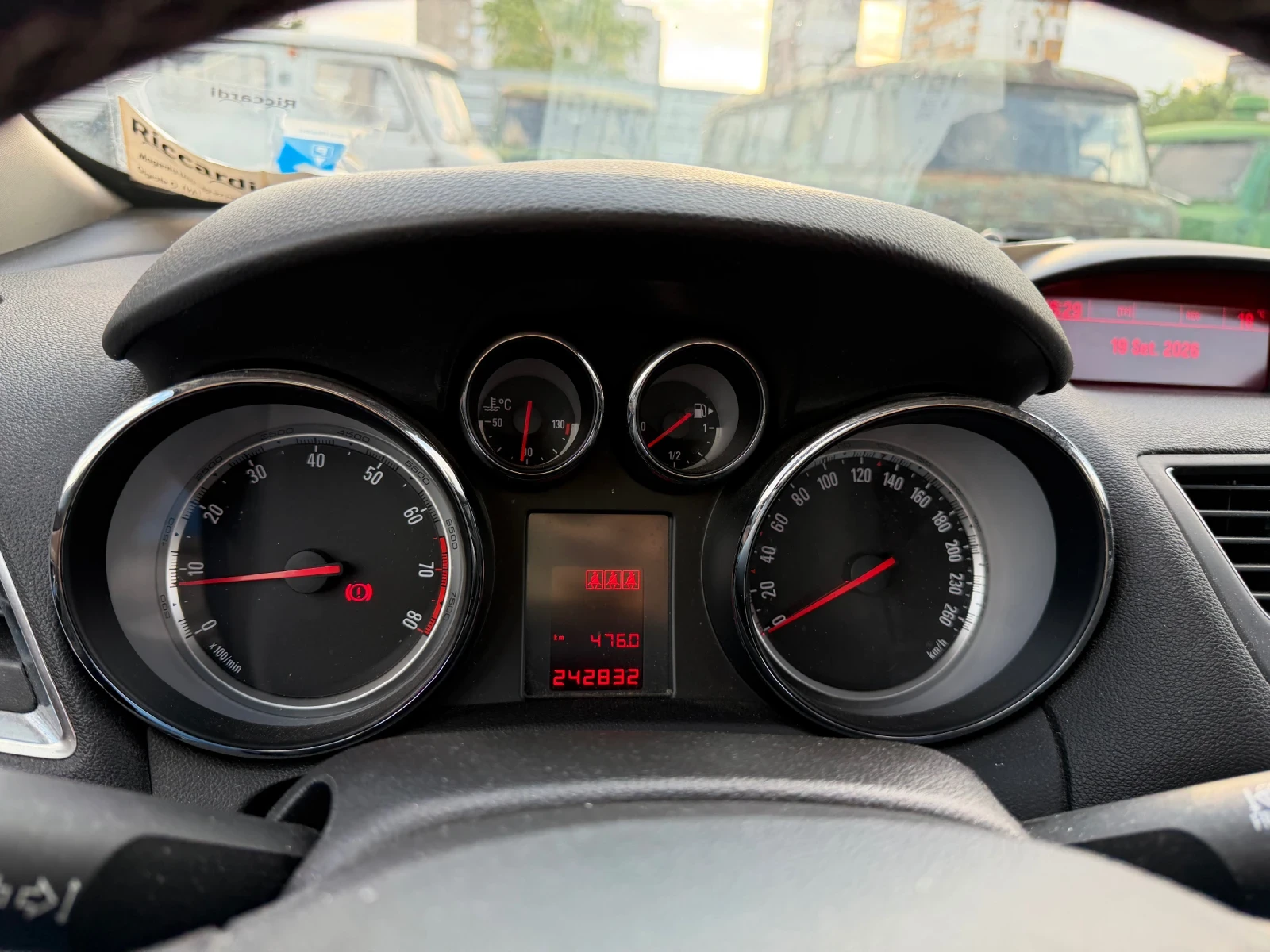 Opel Mokka Euro6b 6speed 1.4LPG, снимка 5 - Автомобили и джипове - 56150004