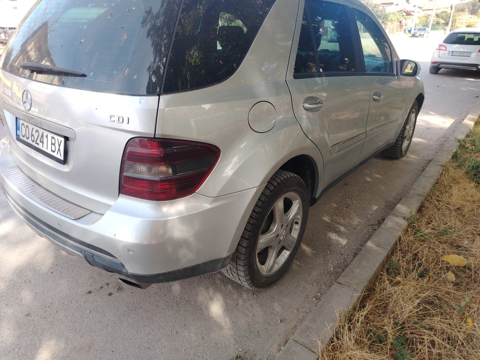 Mercedes-Benz ML 320, снимка 9 - Автомобили и джипове - 56327530