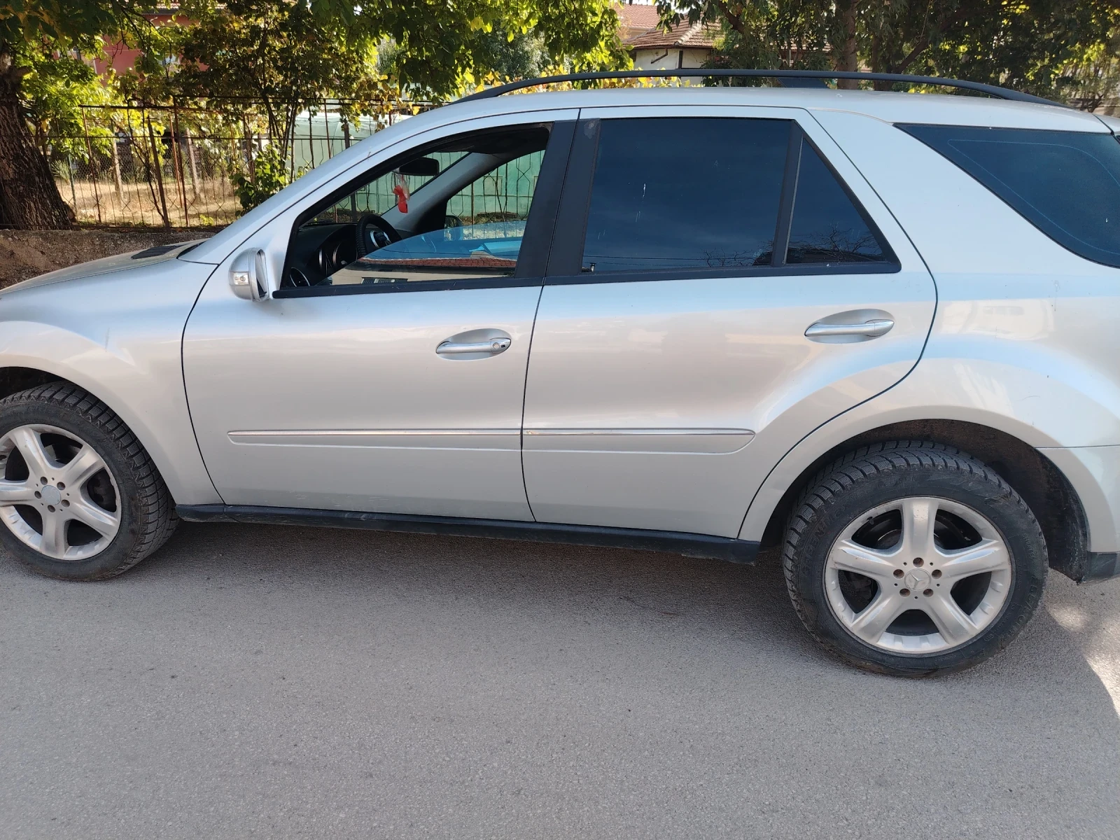 Mercedes-Benz ML 320, снимка 12 - Автомобили и джипове - 56327530