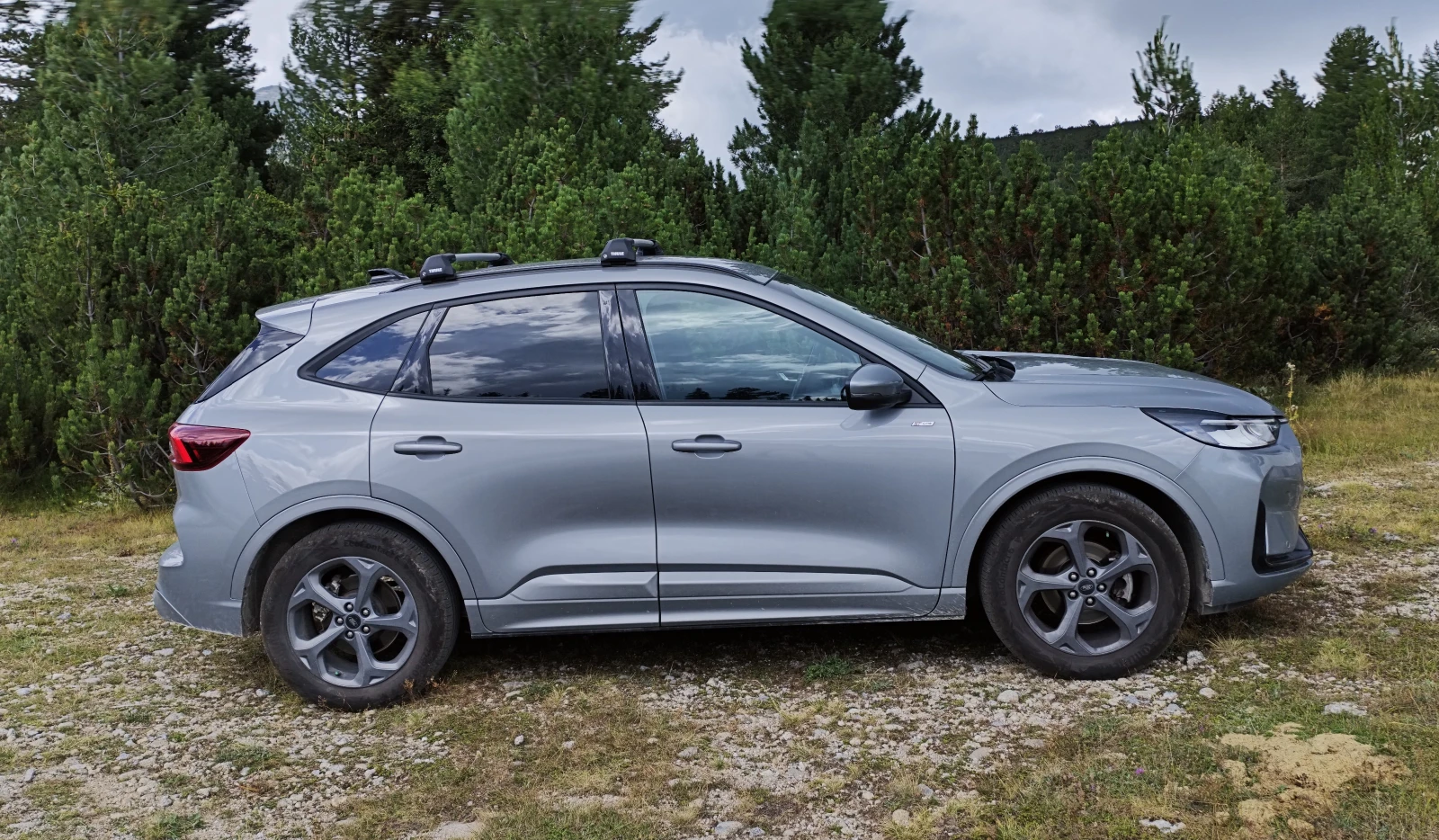 Ford Kuga 1.5, снимка 3 - Автомобили и джипове - 56528358