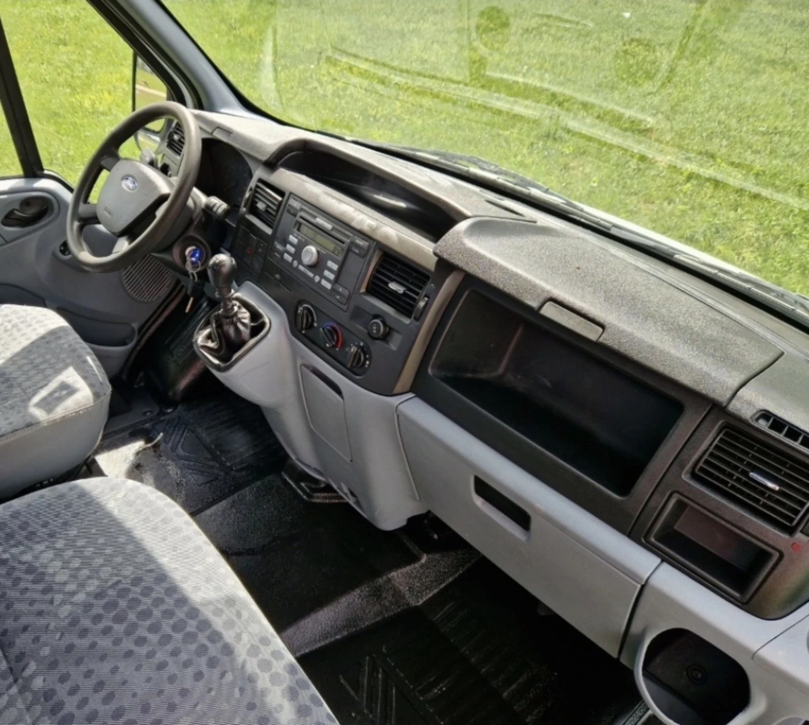 Ford Transit 2.2 - изображение 8