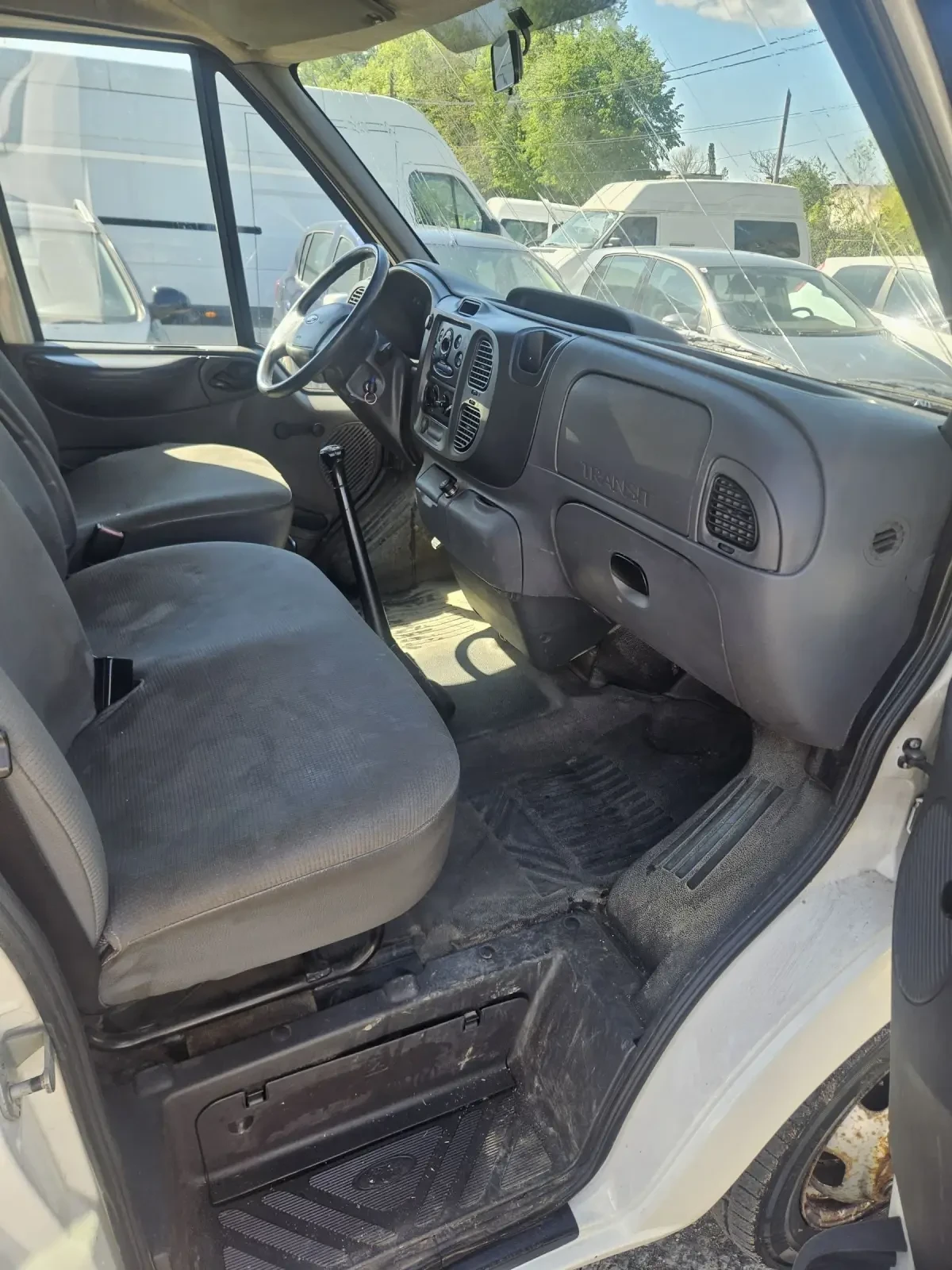Ford Transit 2.4 TDI - изображение 9