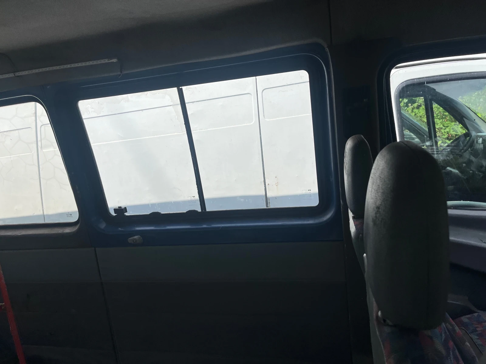 Mercedes-Benz Sprinter 208 208D, снимка 9 - Бусове и автобуси - 54222387