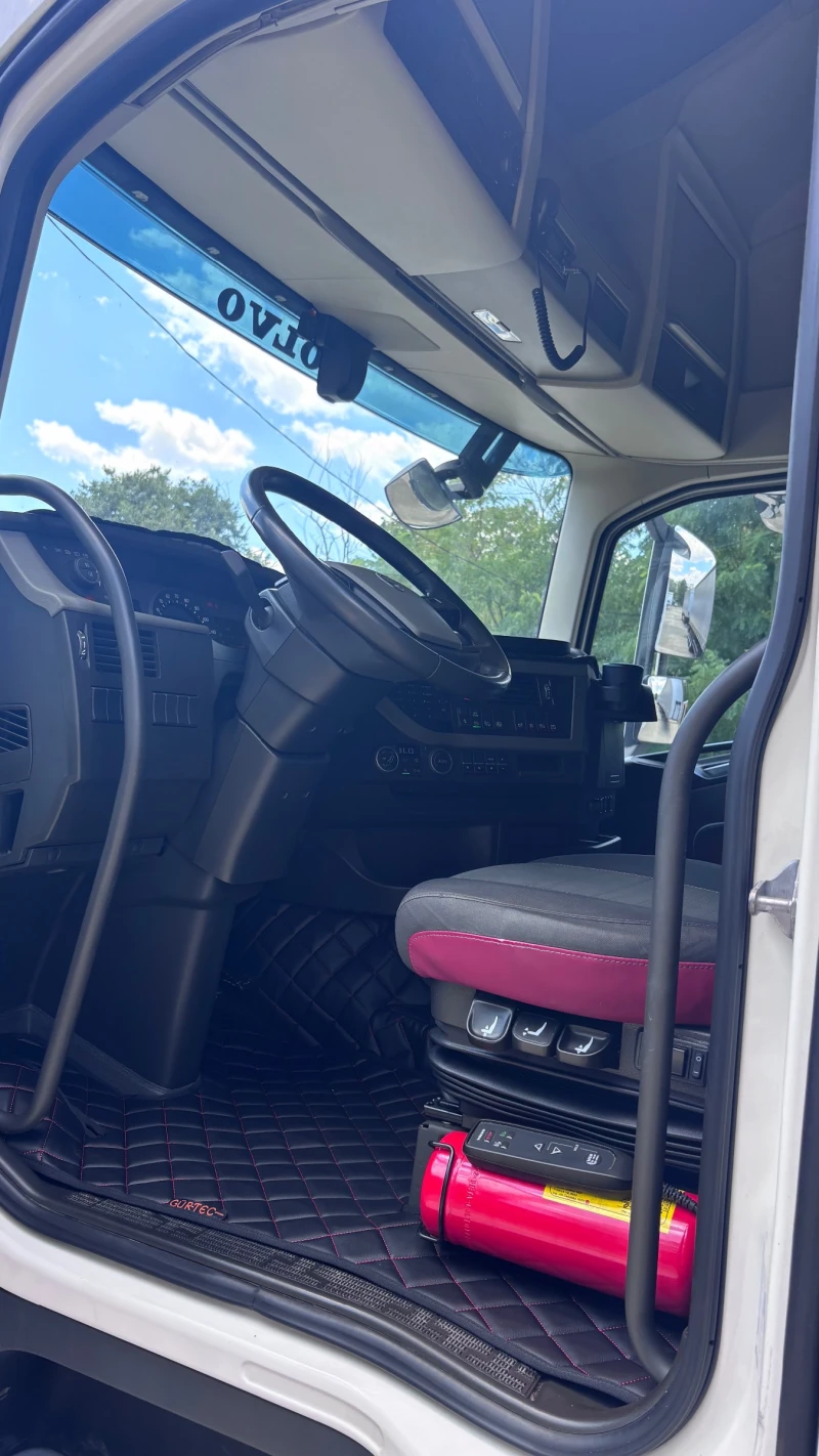 Volvo Fh 460 EURO 6 XL ОХЛАДИТЕЛ, НОВ ВНОС!НОВ СЪЕДИНИТЕЛ!, снимка 4 - Камиони - 51082409