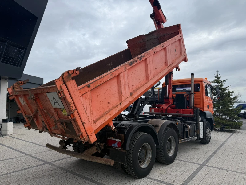 Man Tga 33.350 6X4 Самосвал с кран Клима Бордматик, снимка 10 - Камиони - 52575422