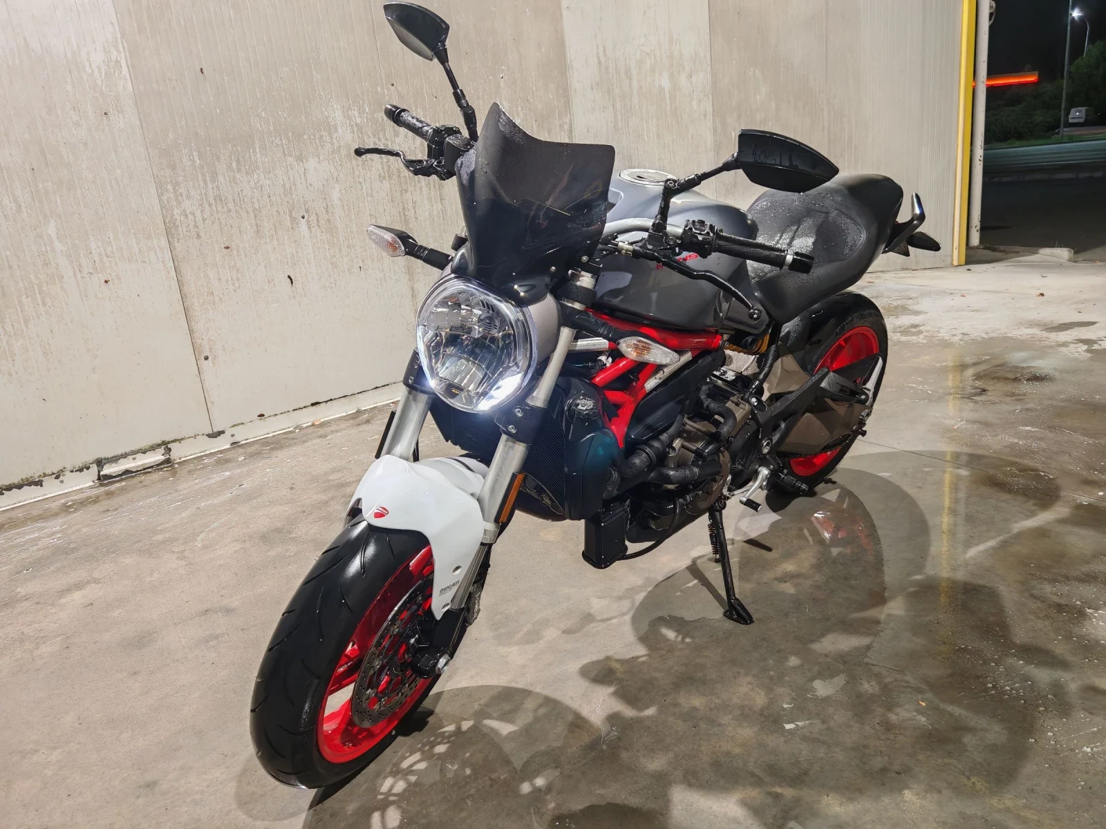 Ducati Monster 821, снимка 1