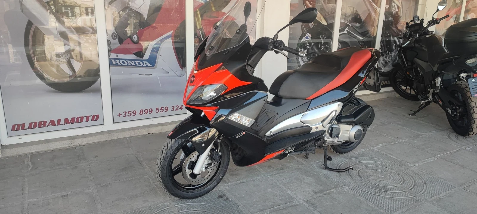 Aprilia Sr MAX 300