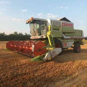 Комбайн Claas mega 218, снимка 2