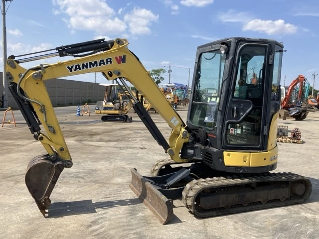 Багер Yanmar VIO30-6 - ОЧАКВАН 30.09.2026!!!