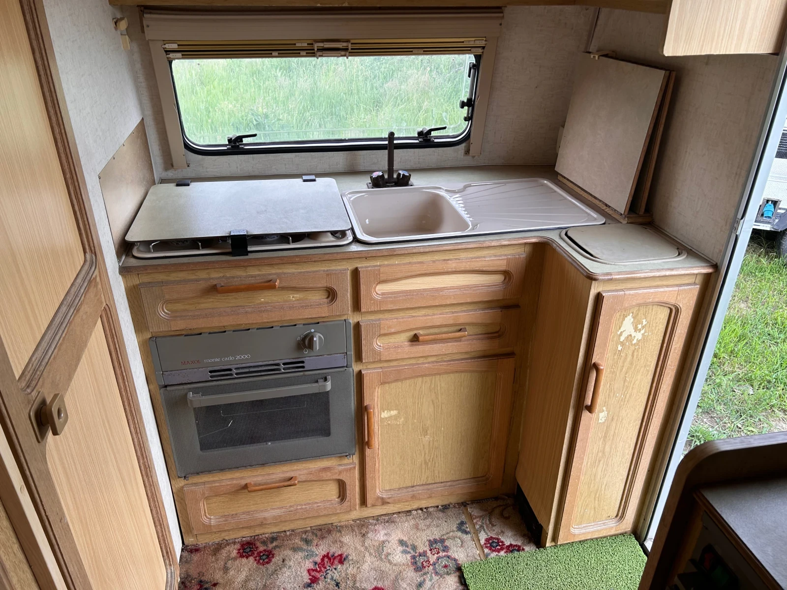 Каравана Swift Corniche , снимка 8 - Каравани и кемпери - 54885933