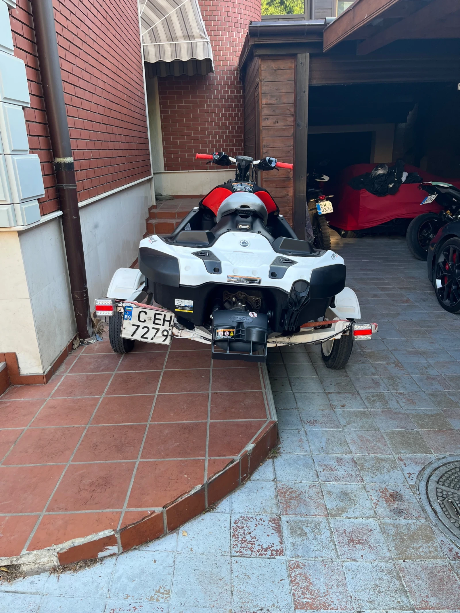 Джет Bombardier Sea Doo Spark Trixx - изображение 4