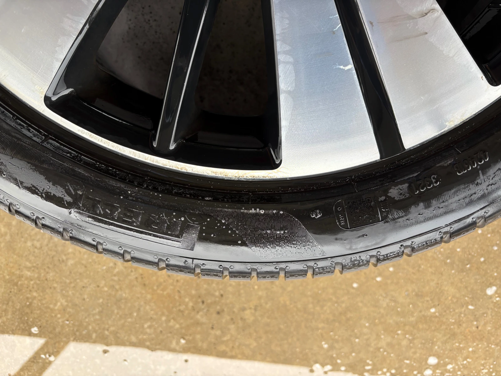    255/40R18  Mercedes-Benz C 350 | Mobile.bg   3