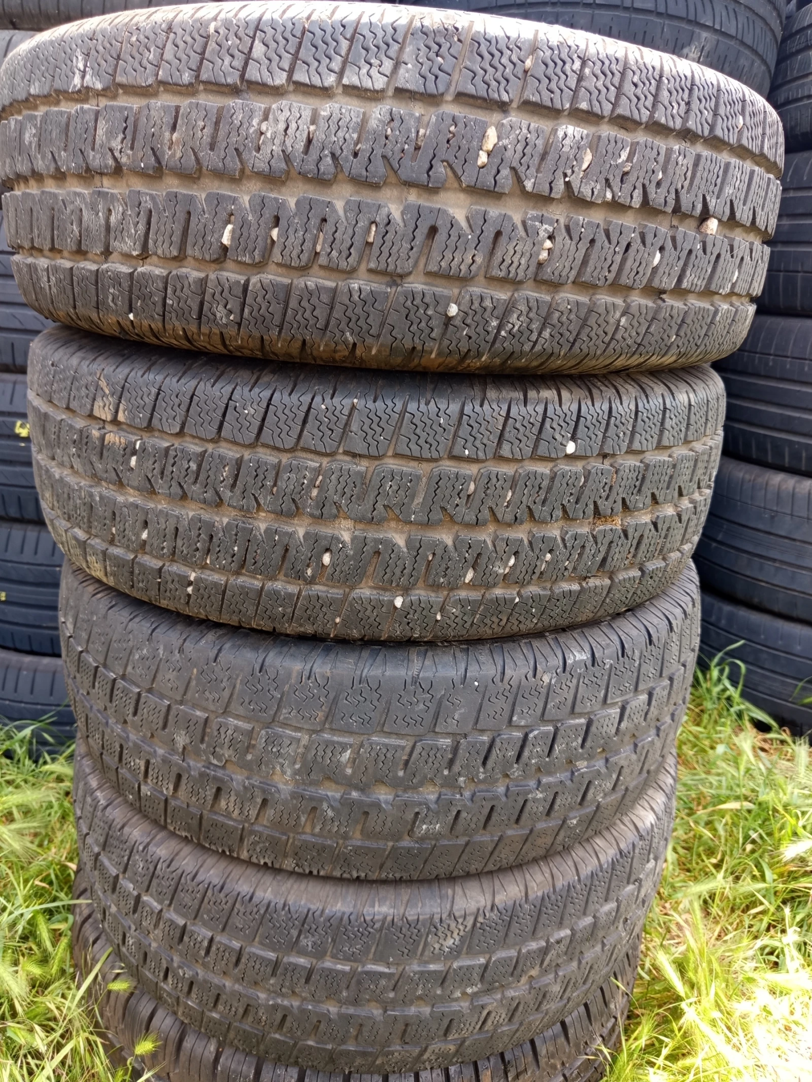 Гуми Зимни 205/70R15