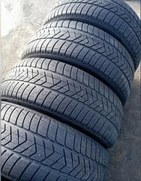 Гуми Зимни 235/55R19