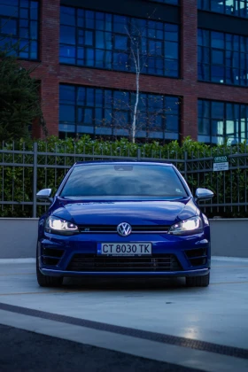 Обява за продажба на VW Golf VII R 2.0 tfsi ~37 400 лв. - изображение 1