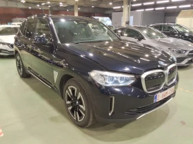 ������ BMW iX3