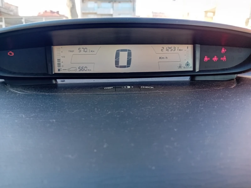 Citroen C4 1.4, снимка 5 - Автомобили и джипове - 45819518