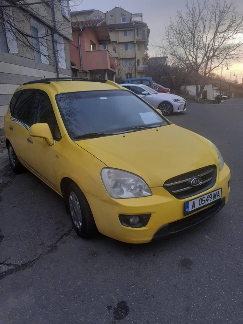 Kia Carens, снимка 3 - Автомобили и джипове - 47556767