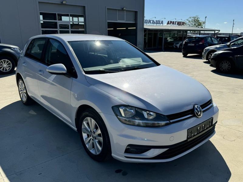 VW Golf 90ps Партроник* Перфектен, снимка 7 - Автомобили и джипове - 47293271