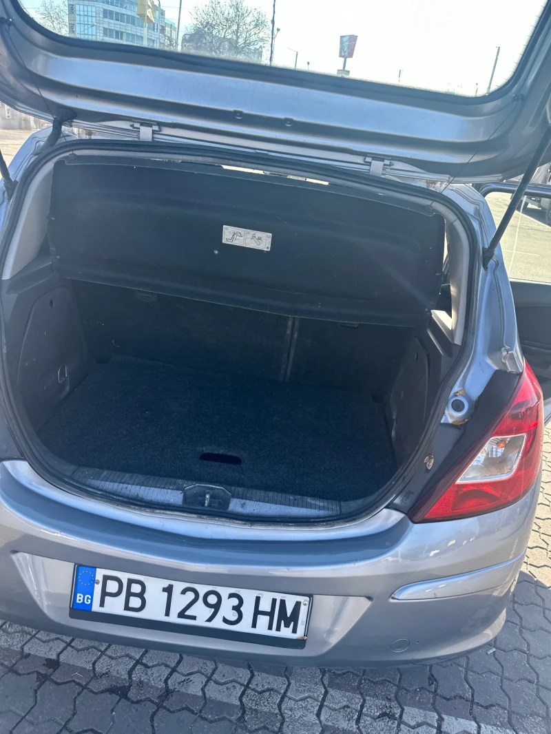 Opel Corsa, снимка 15 - Автомобили и джипове - 48404023