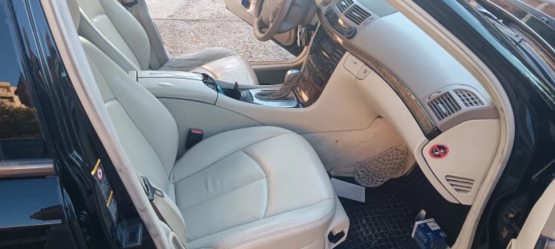 Mercedes-Benz E 320, снимка 15 - Автомобили и джипове - 48870714