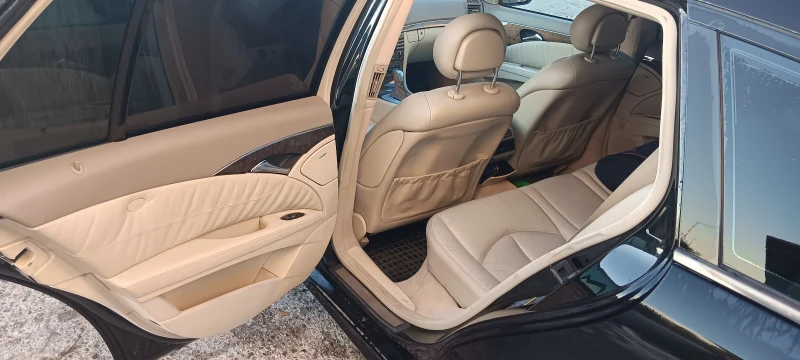 Mercedes-Benz E 320, снимка 12 - Автомобили и джипове - 48870714