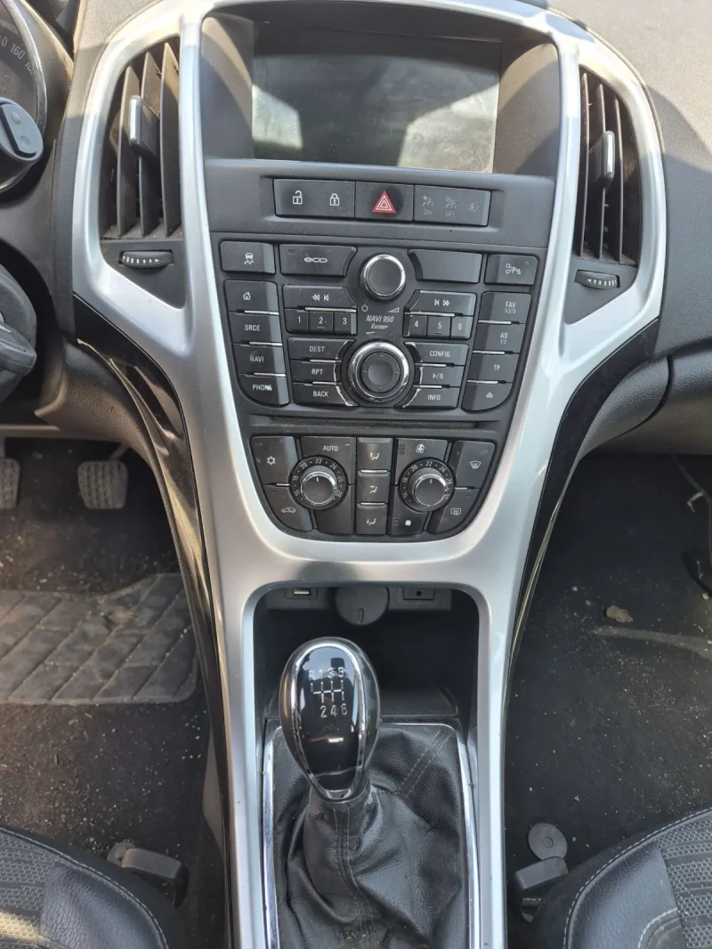 Opel Astra 1.6, снимка 7 - Автомобили и джипове - 51964081