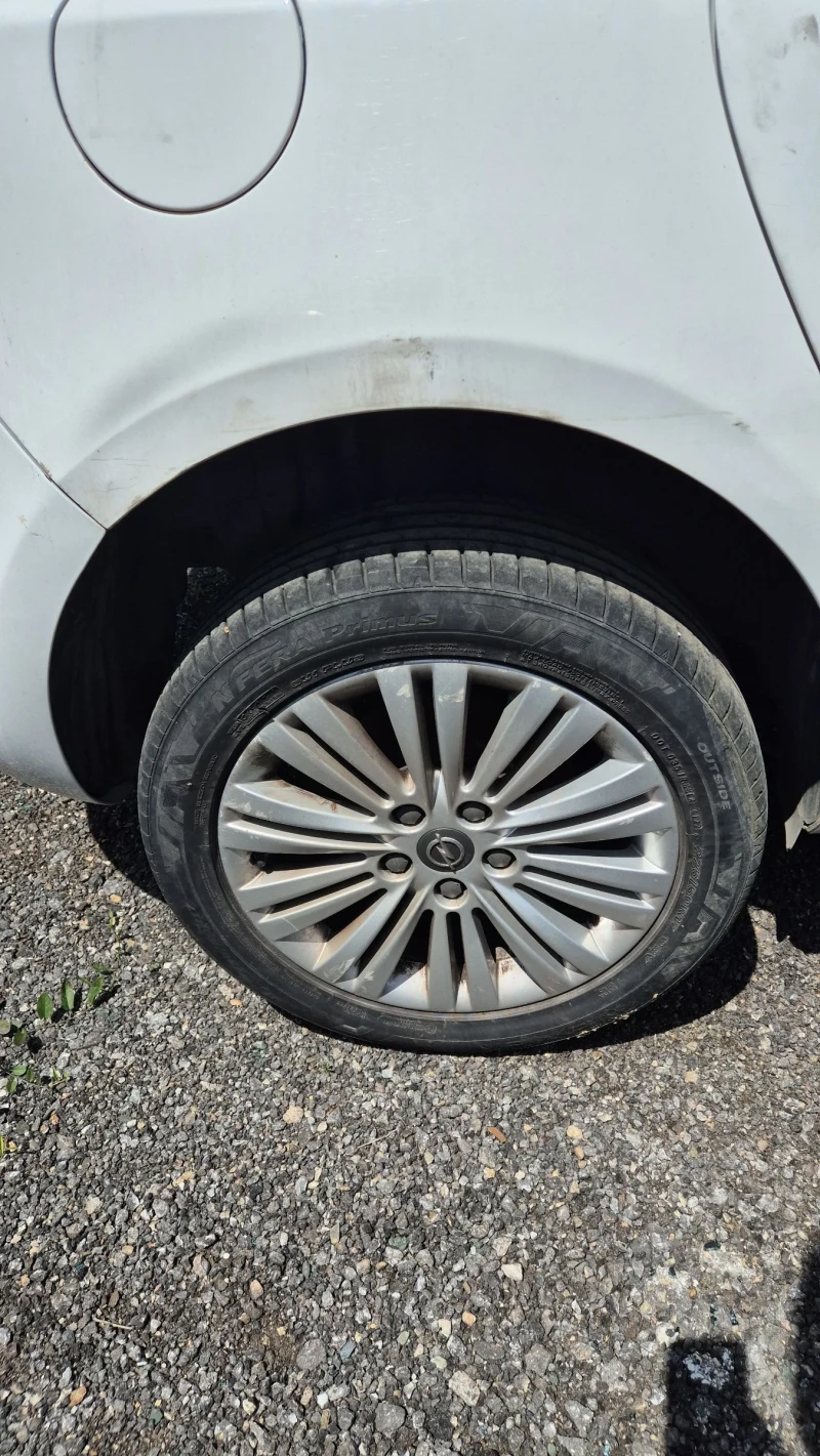 Opel Astra 1.6, снимка 9 - Автомобили и джипове - 51964081