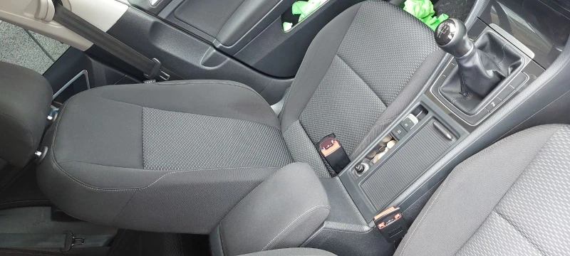 VW Golf, снимка 10 - Автомобили и джипове - 51333229