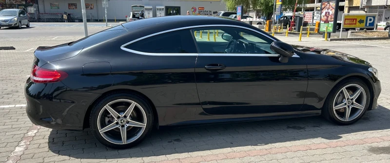 Mercedes-Benz C 180 * AMG* 9G tronic* Park Assist* Carplay/AndroidAuto, снимка 5 - Автомобили и джипове - 51209201