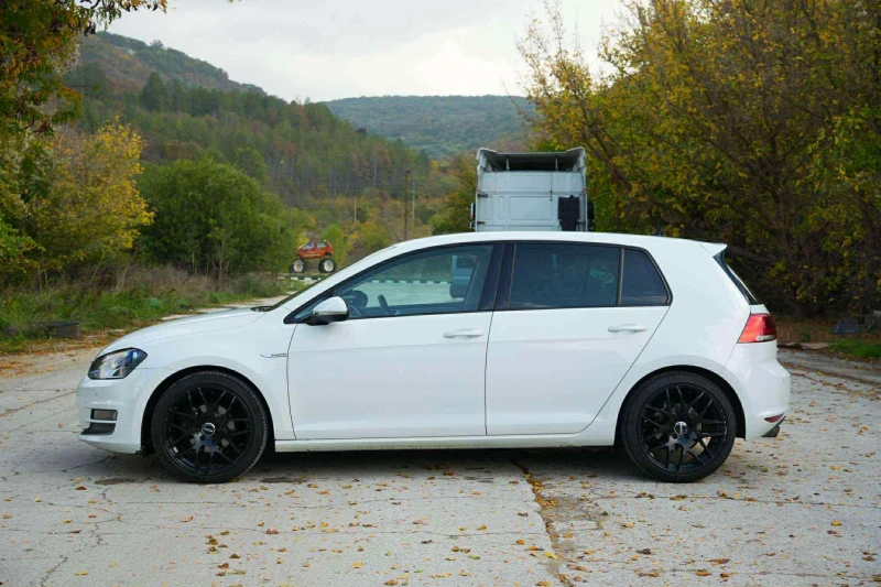 VW Golf, снимка 2 - Автомобили и джипове - 52383860