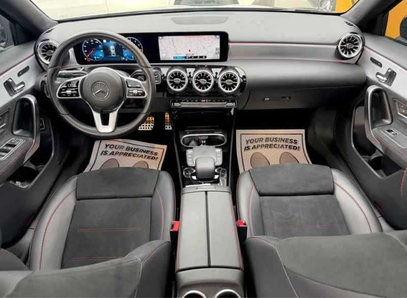 Mercedes-Benz A 220 * * 4MATIC* * Sedan* * AMG Night Package* * , снимка 6 - Автомобили и джипове - 53022390