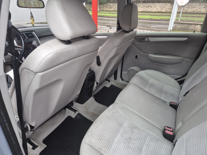 Mercedes-Benz B 200, снимка 4 - Автомобили и джипове - 53526939
