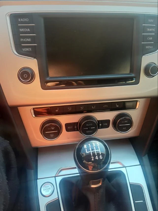 VW Passat, снимка 7 - Автомобили и джипове - 53905775