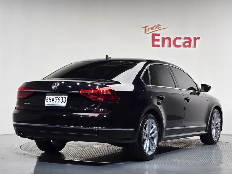 VW Passat 2.0 TSI, снимка 2 - Автомобили и джипове - 55560125