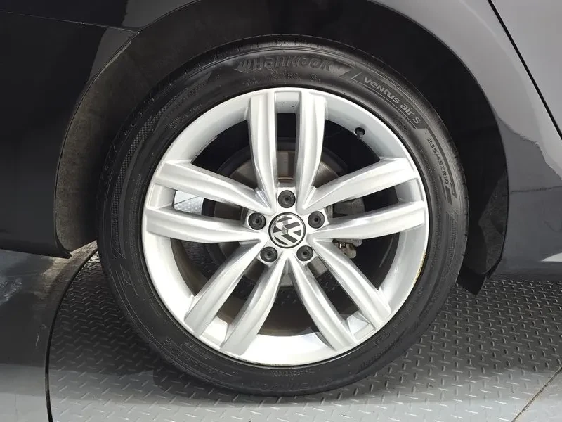 VW Passat 2.0 TSI, снимка 5 - Автомобили и джипове - 55560125