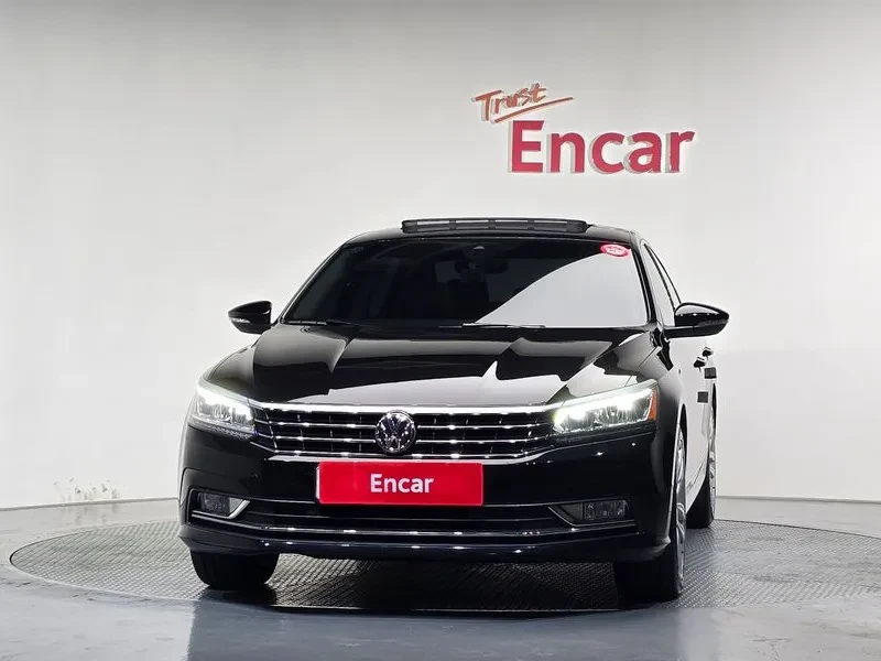 VW Passat 2.0 TSI, снимка 3 - Автомобили и джипове - 55560125
