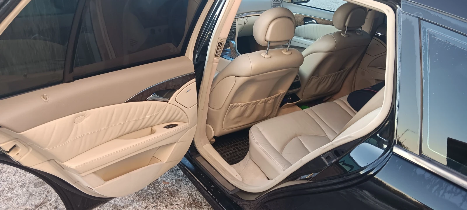 Mercedes-Benz E 320  - изображение 10