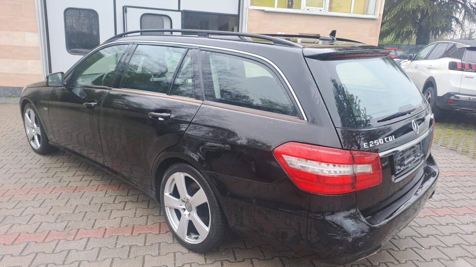 Mercedes-Benz E 250 LED* NAVI* КОЖА* 4 matic * 250cdi 204hp* 3.2012г - изображение 10