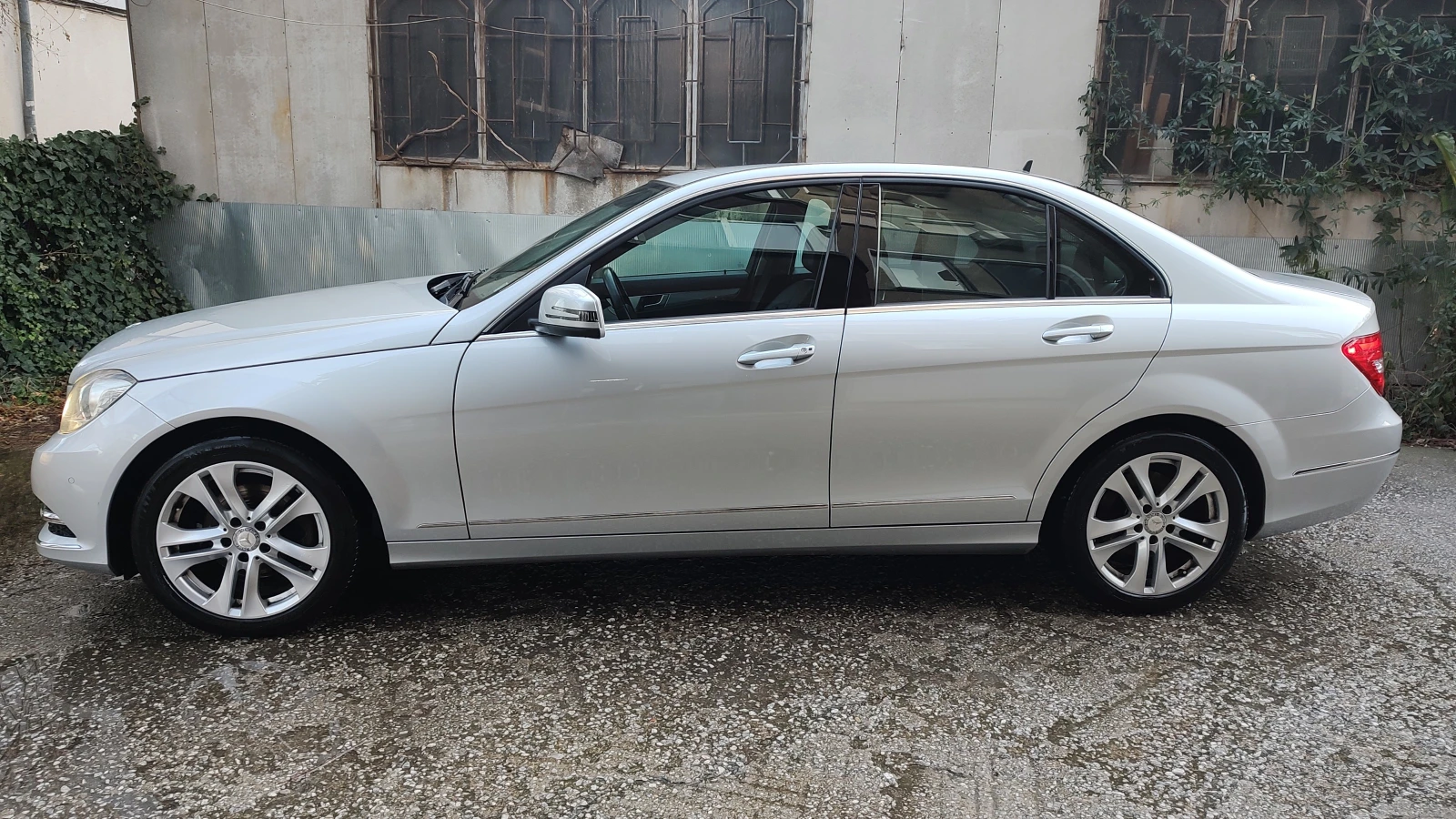 Mercedes-Benz C 200 1.8 - изображение 2