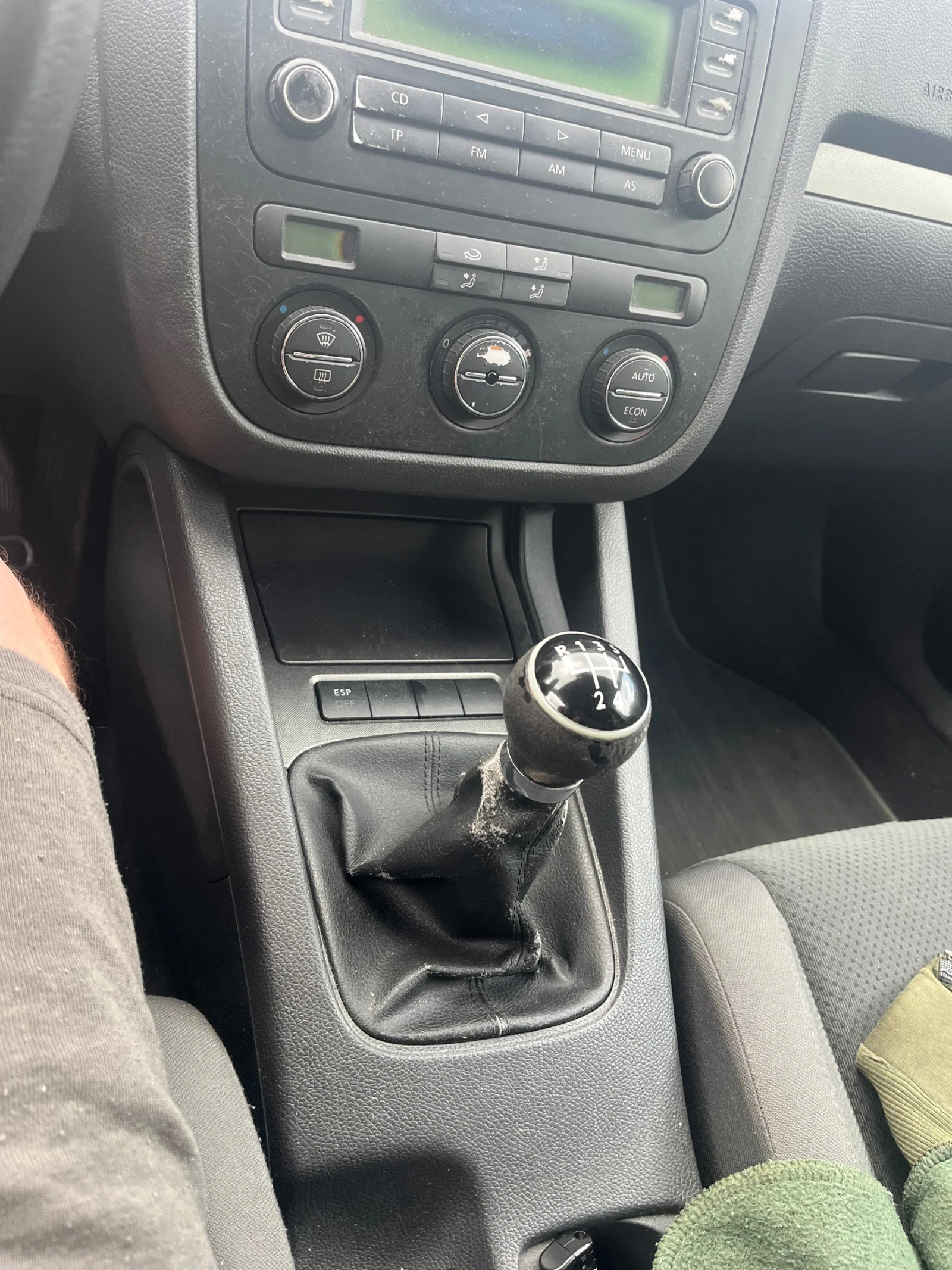 VW Golf 1.6 - изображение 8