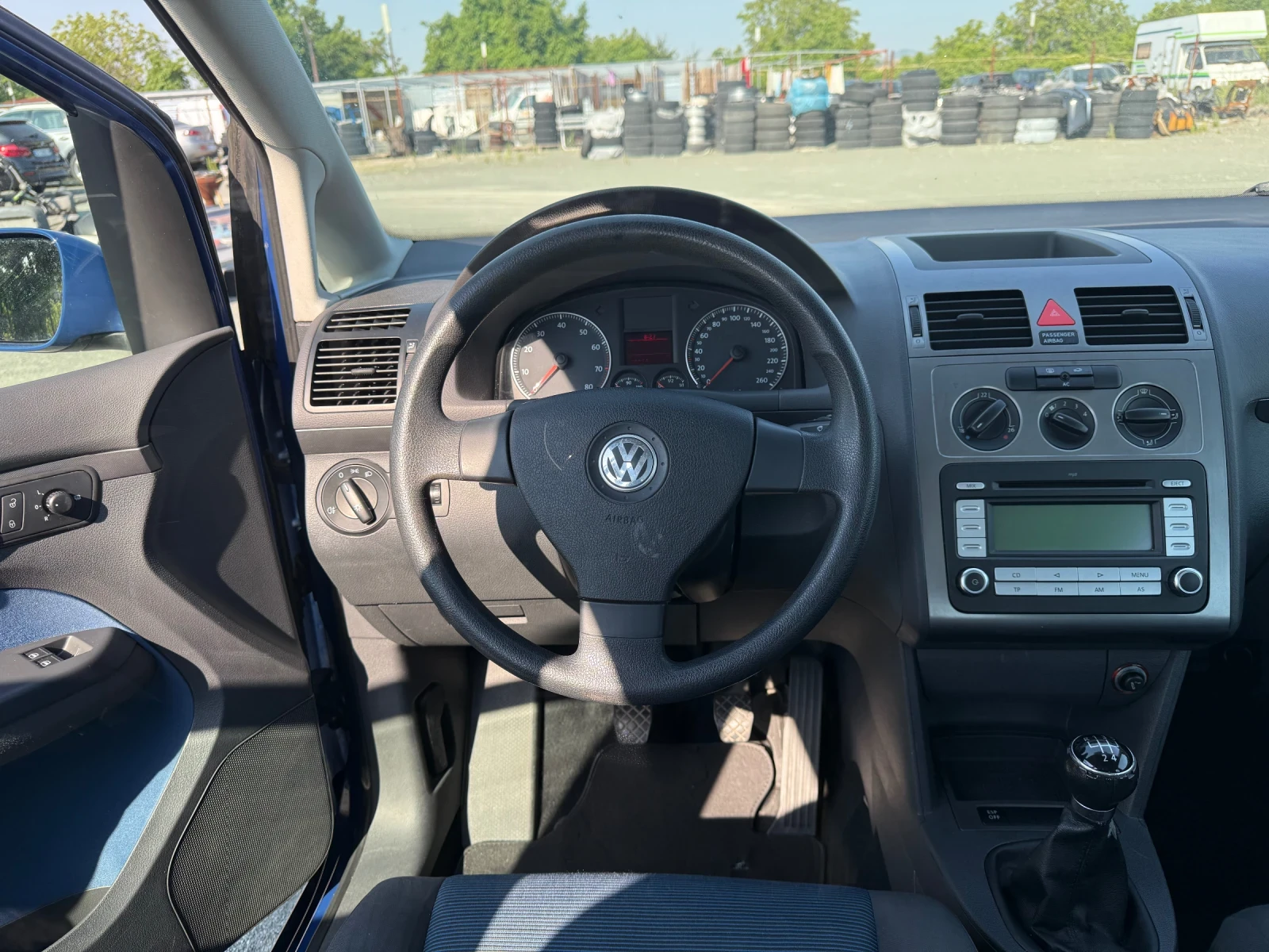 VW Touran 1.6 - изображение 9