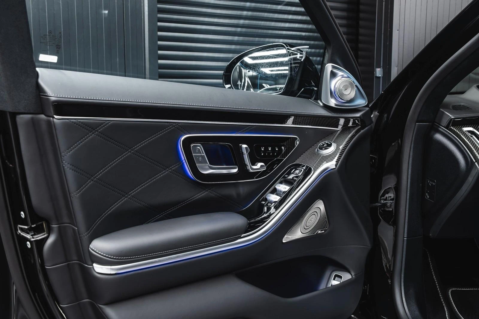 Mercedes-Benz S 63 AMG BRABUS B930 CARBON BURMESTER 4D CERAMIC TV PANO - изображение 10