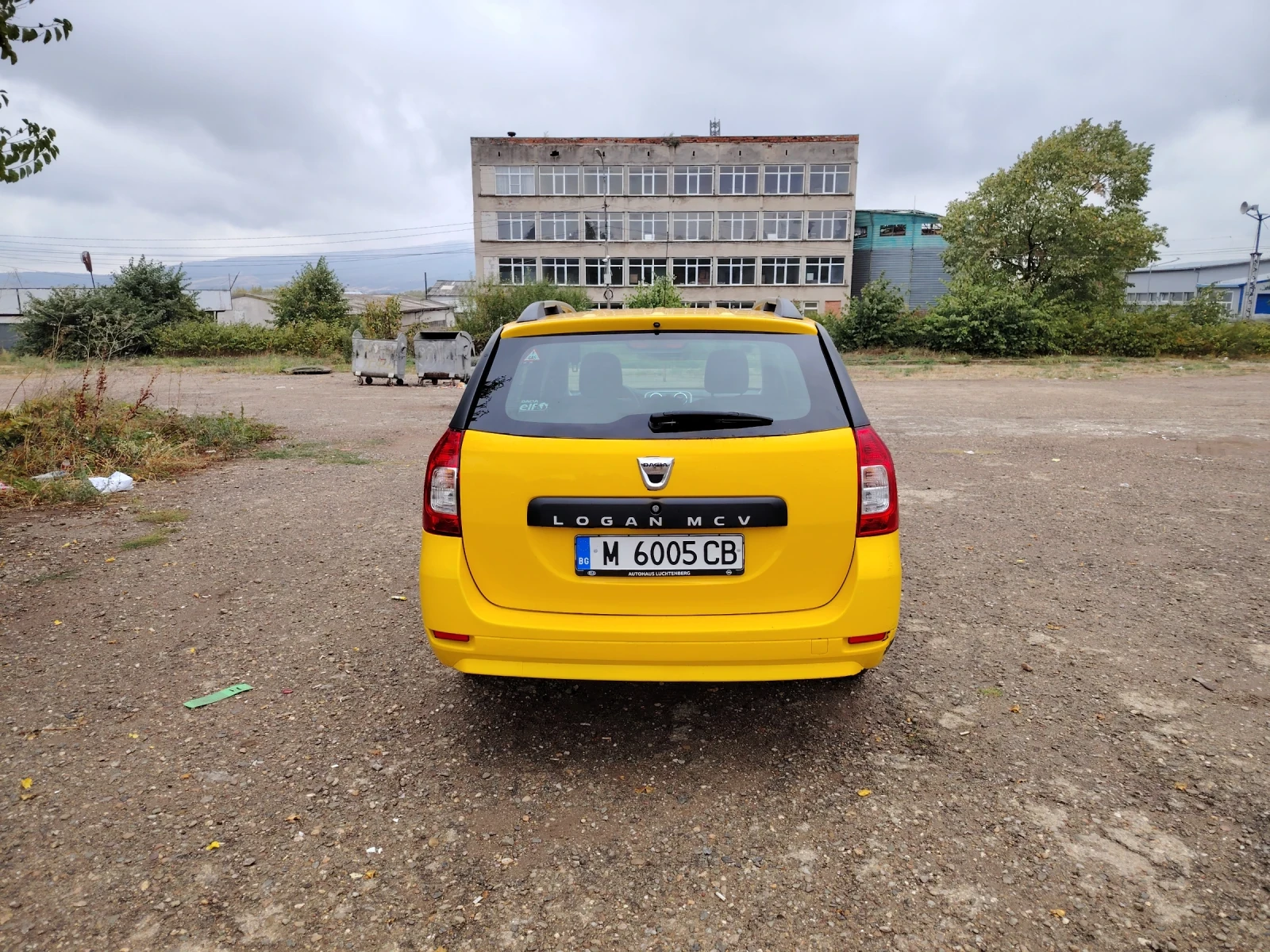 Dacia Logan 1.2i - изображение 2