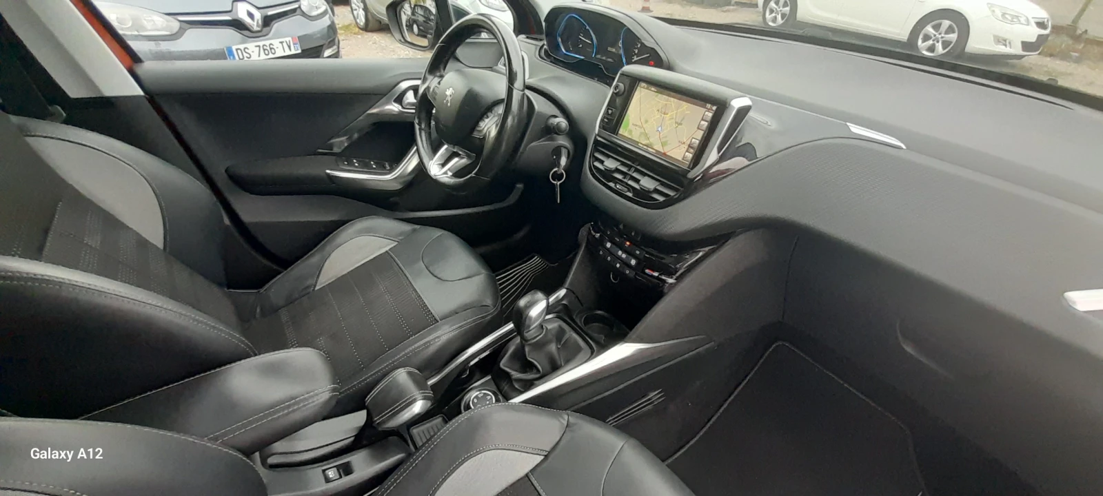Peugeot 2008 1.6HDI NAVI PANORAMA KOJA | Mobile.bg — изображение 15